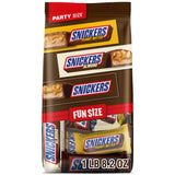 SNICKERS Assorted Fun Size Bars for Driveway Trick-or-Treat Stations, Outdoor Halloween 24 oz Bag