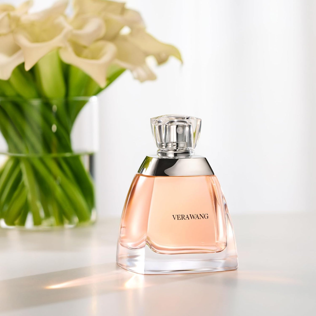 Vera Wang Eau de Parfum – Simple Sophisticated Signature Scent, Quiet Elegance in 3.4 oz