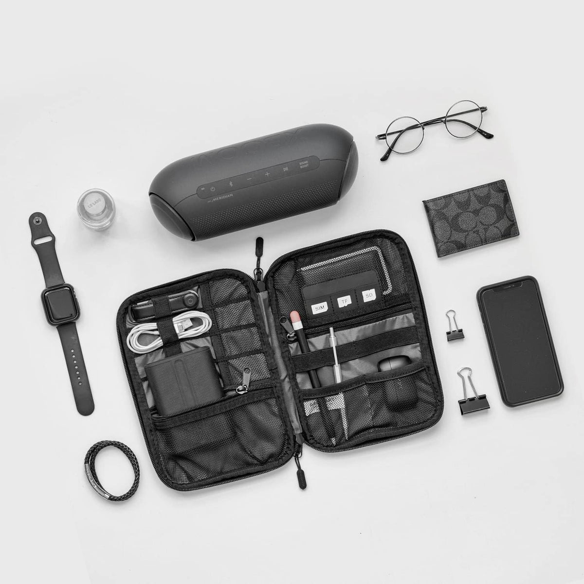 BAGSMART Electronics Pouch – Less-Is-More Cable Management, Neutral Tone Travel Companion