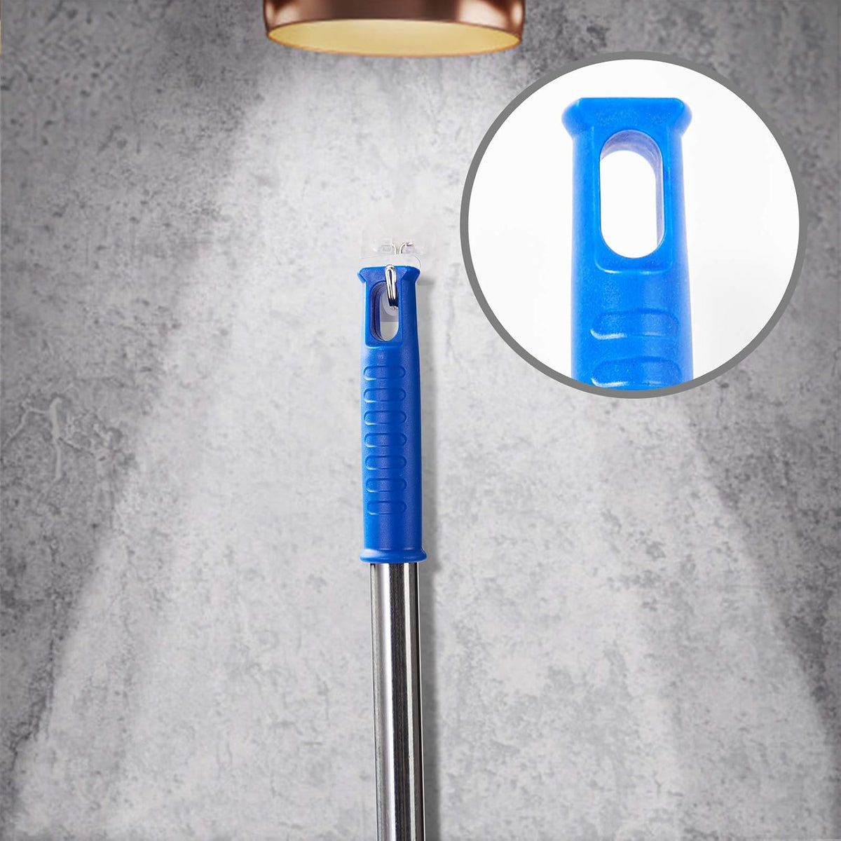 bendable internal metal rod in microfiber duster for shaped-angle cleaning