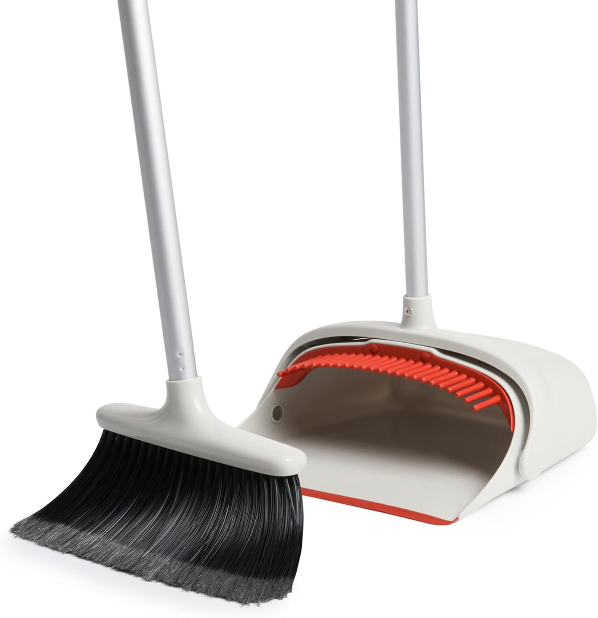 built-in teeth on the dustpan to comb dust and hair out of the broom bristles