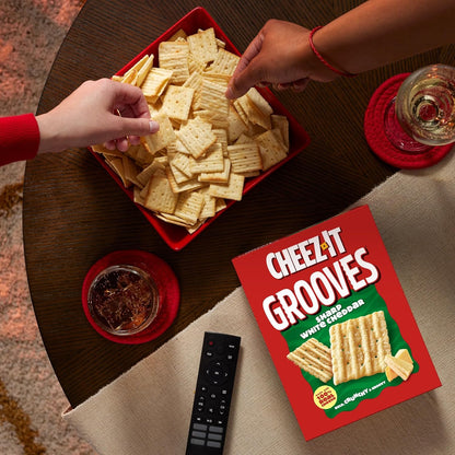 Cheez-It Grooves Sharp White Cheddar Crackers – Thoughtful Snack Bouquet Alternative for Birthdays, Father's Day, and Get-Well Care Packages, 3.25oz 6-Pack