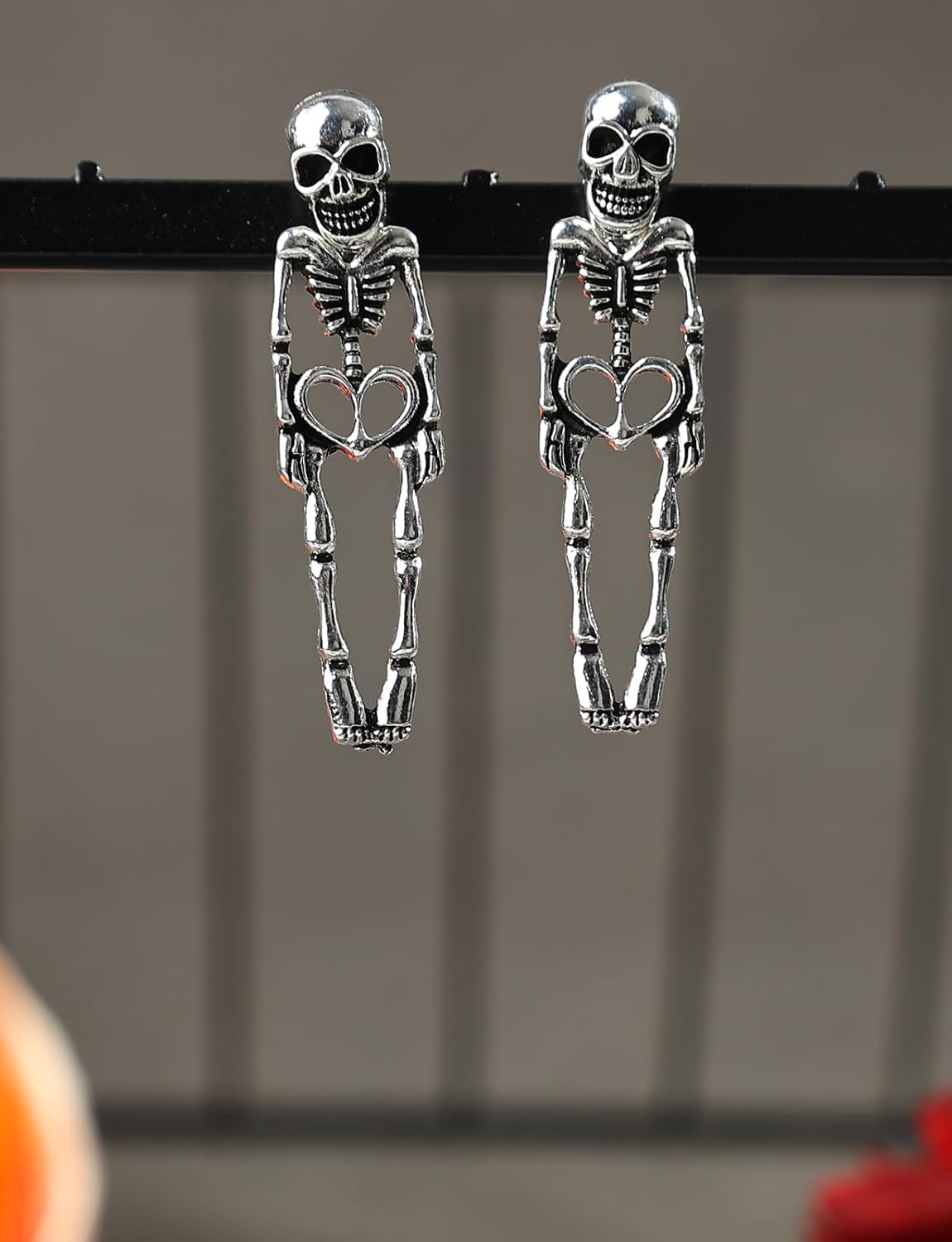 Punk Halloween Earrings for Women – Neutral-Tone Dangle Earrings, Subtle Spooky Charm for Daily Wear