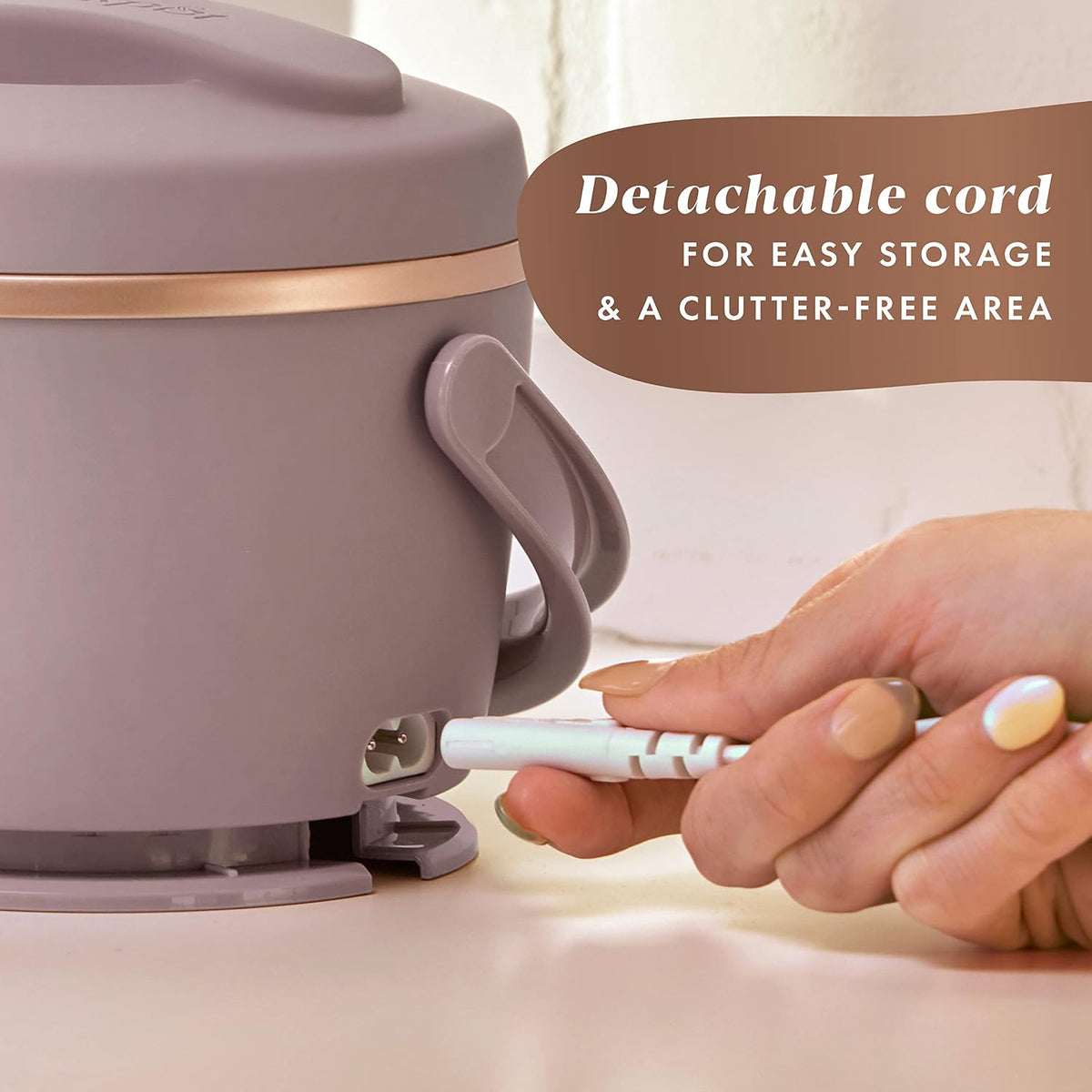 detachable power cord for clutter-free storage