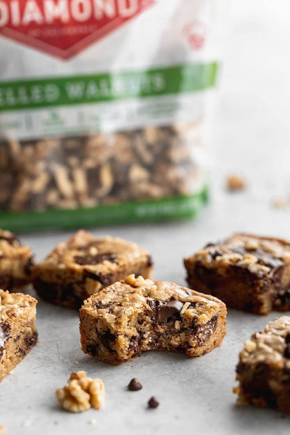 Diamond of California Shelled Walnuts – Heart-Healthy Snack for Cholesterol-Conscious Adults, Plant Protein Pantry Staple