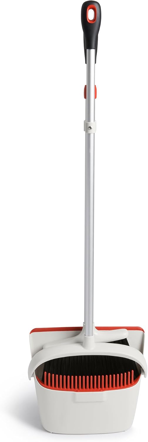dustpan locks in the open position for hands-free debris emptying