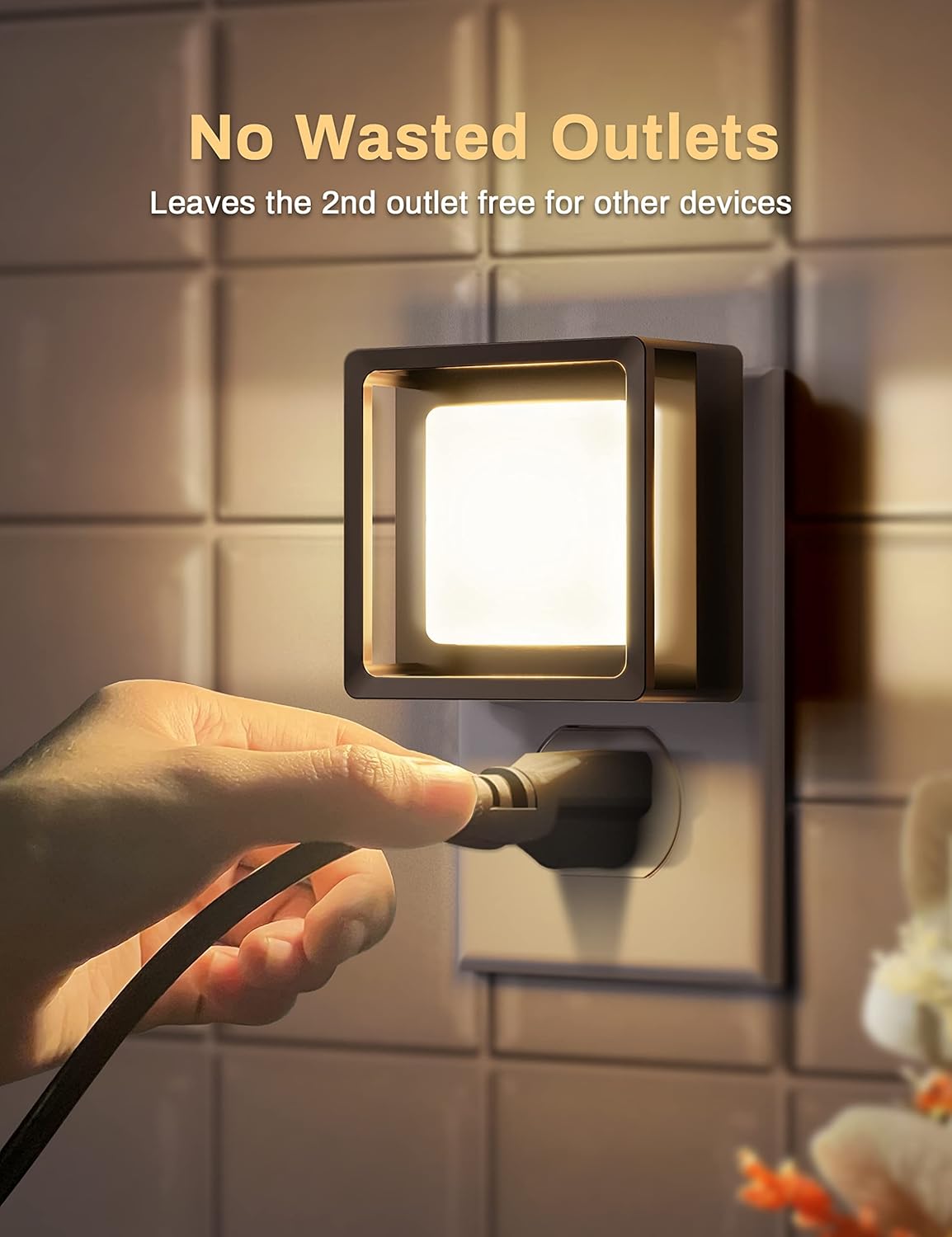 e26 bulb base in a compact 3x3x4.5 inch plug-in housing