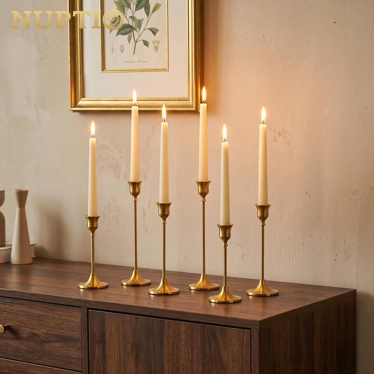 each holder has a 2.68-inch-wide base for tabletop stability