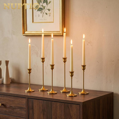 each holder has a 2.68-inch-wide base for tabletop stability