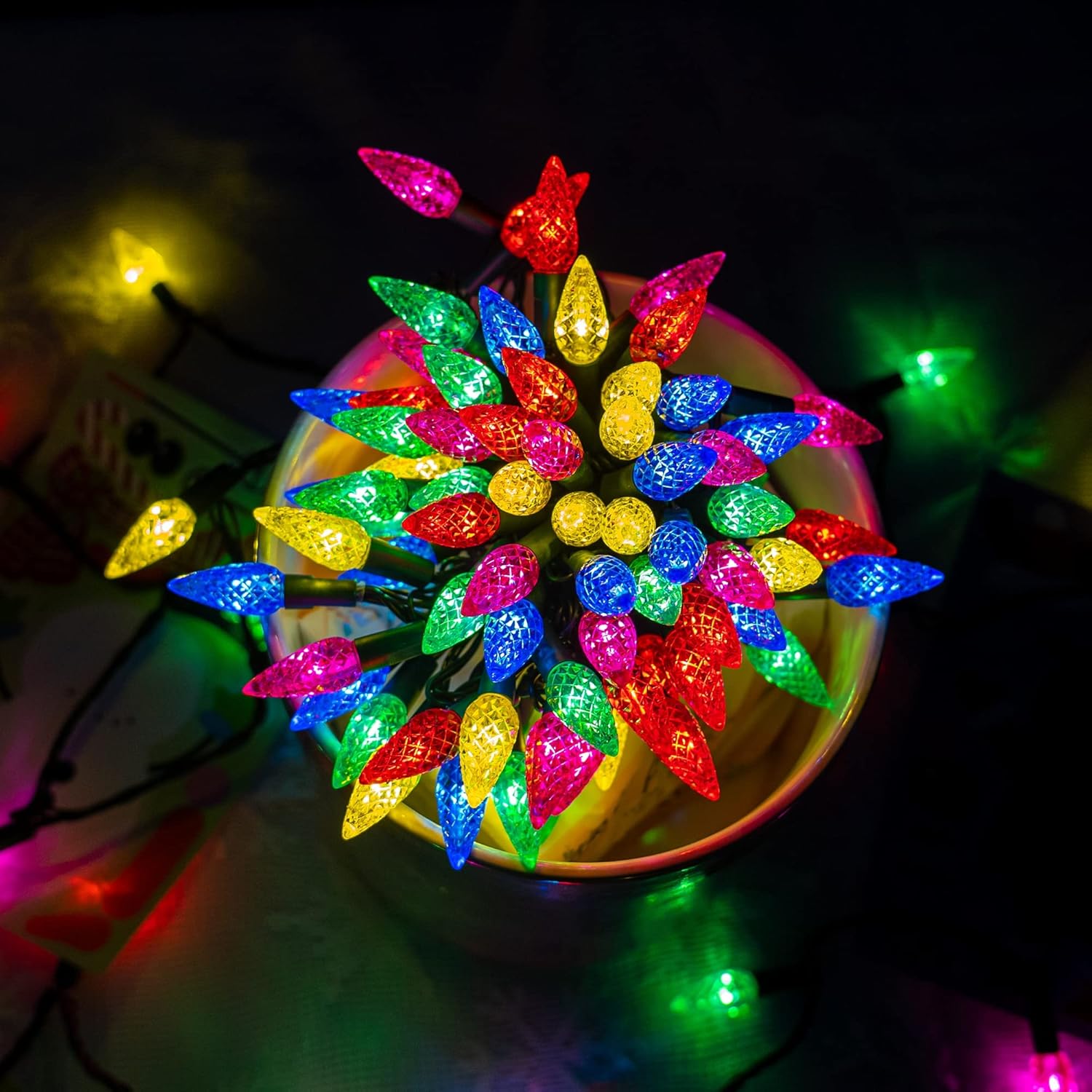 end-to-end connectivity supporting up to 5 linked strings (500 leds total)