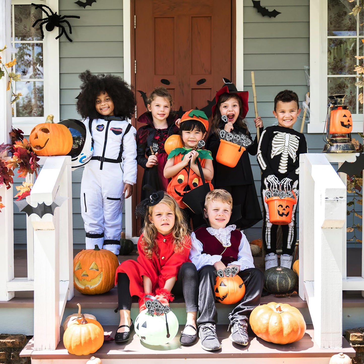 Fruidles Skull & Ghost Lollipops – Safe Trick-or-Treat Candy for Kids' Goody Bags, Individually Wrapped