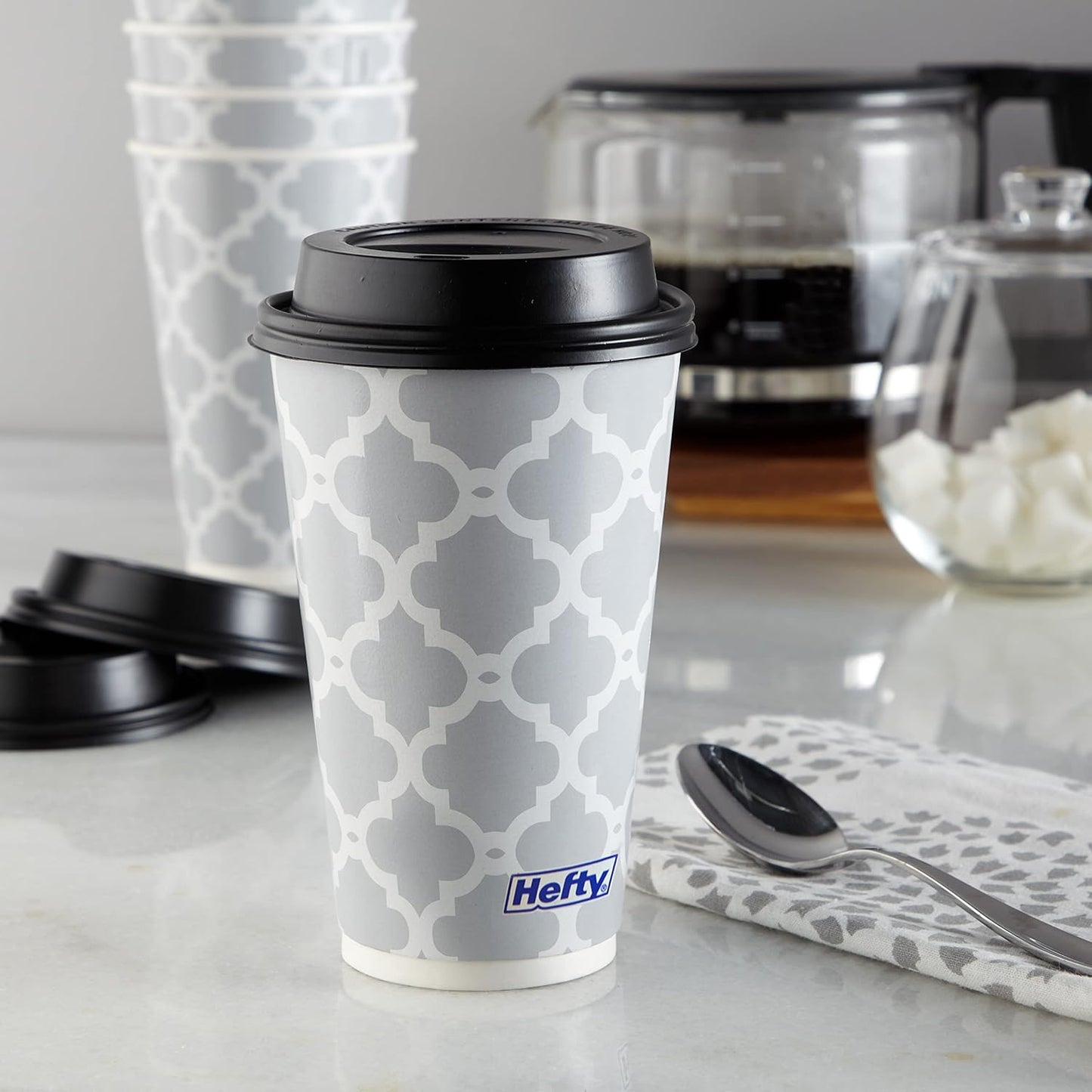 included tight-fitting leak-resistant lids in every pack
