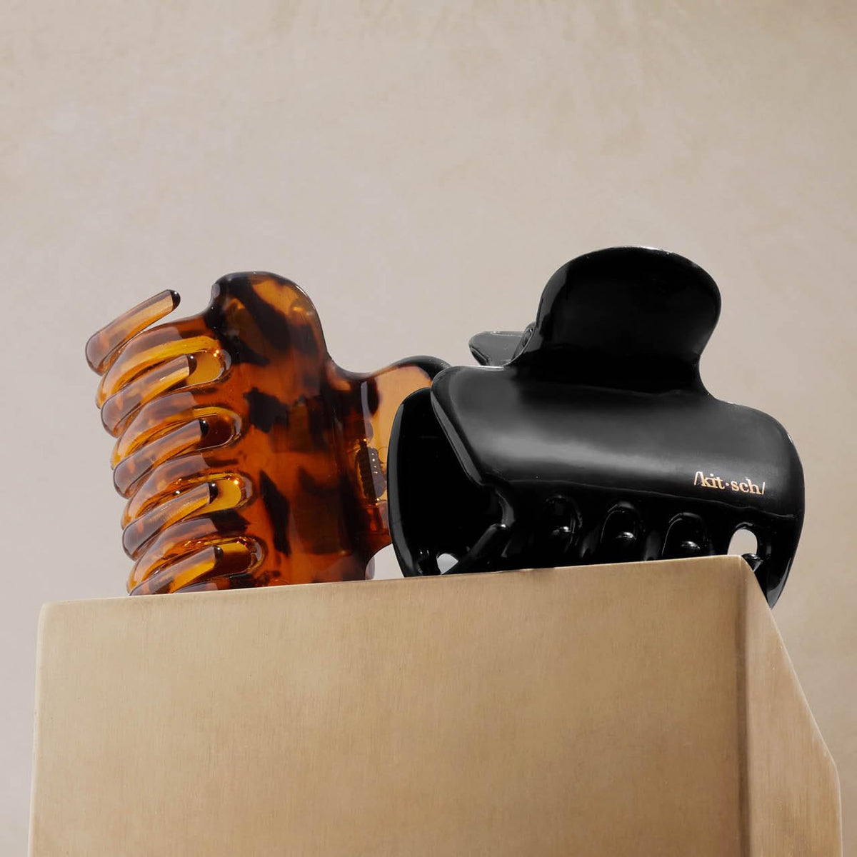 Kitsch Puffy Claw Set – Eco-Friendly Styling for Your Wellness Wind-Down at Home
