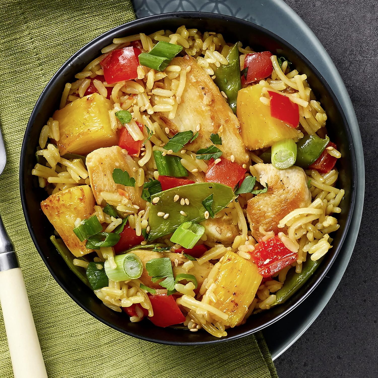 Knorr Rice Sides Chicken Fried Rice – Kid-Friendly Weeknight Side for the Family Dinner Table in 7 Minutes