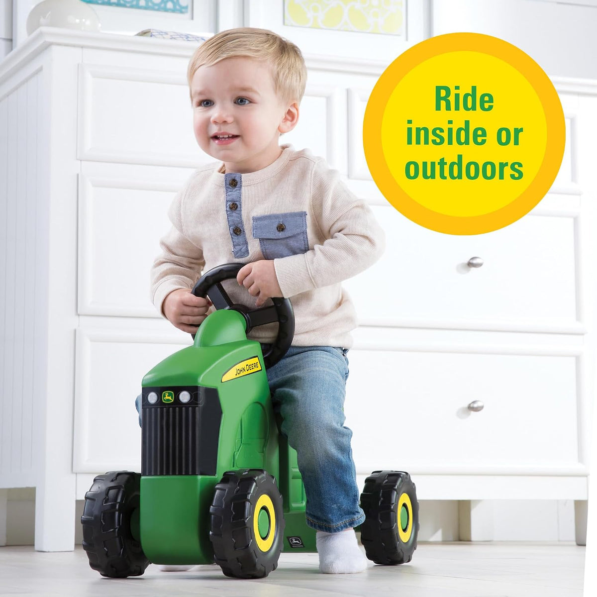 lightweight 3.9 lb plastic construction for easy parent relocation
