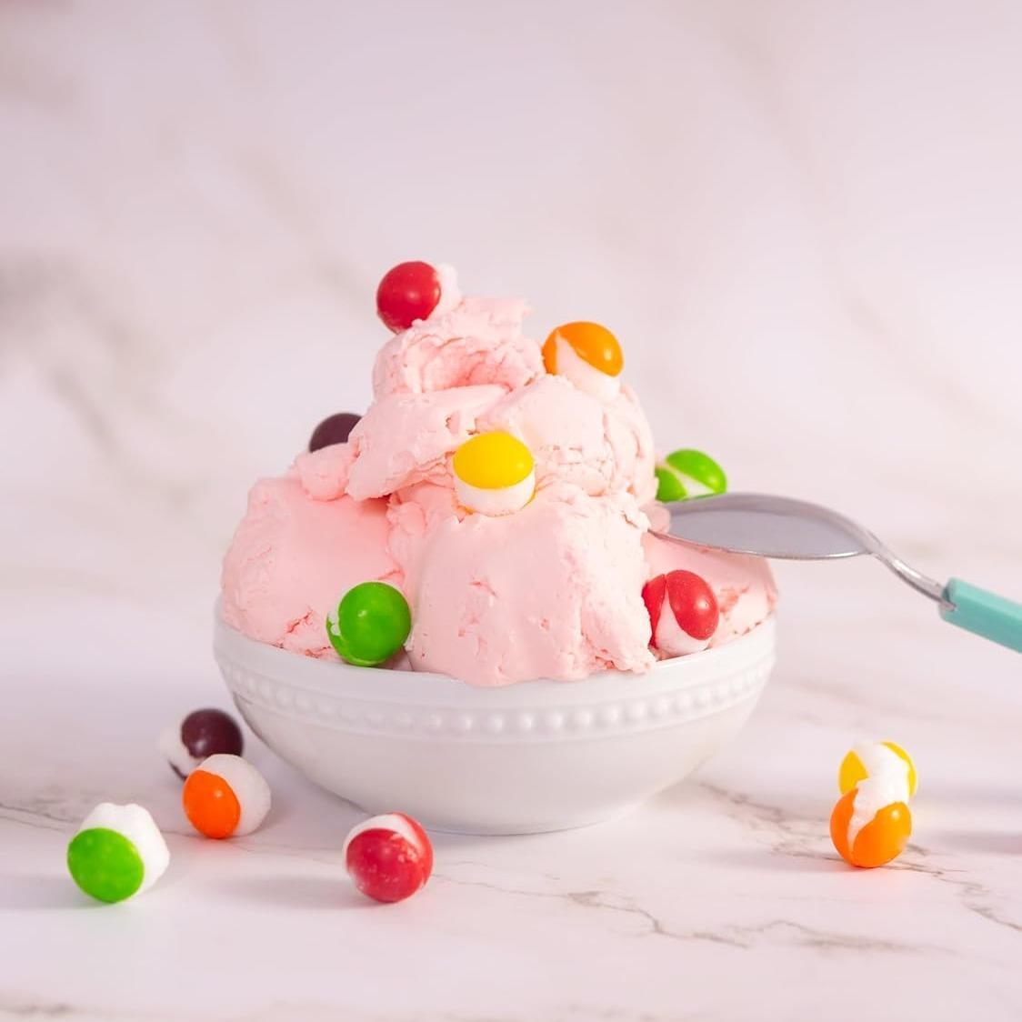 multi-purpose use: snacking, food storage, mixed drinks, ice cream topping, and gifting