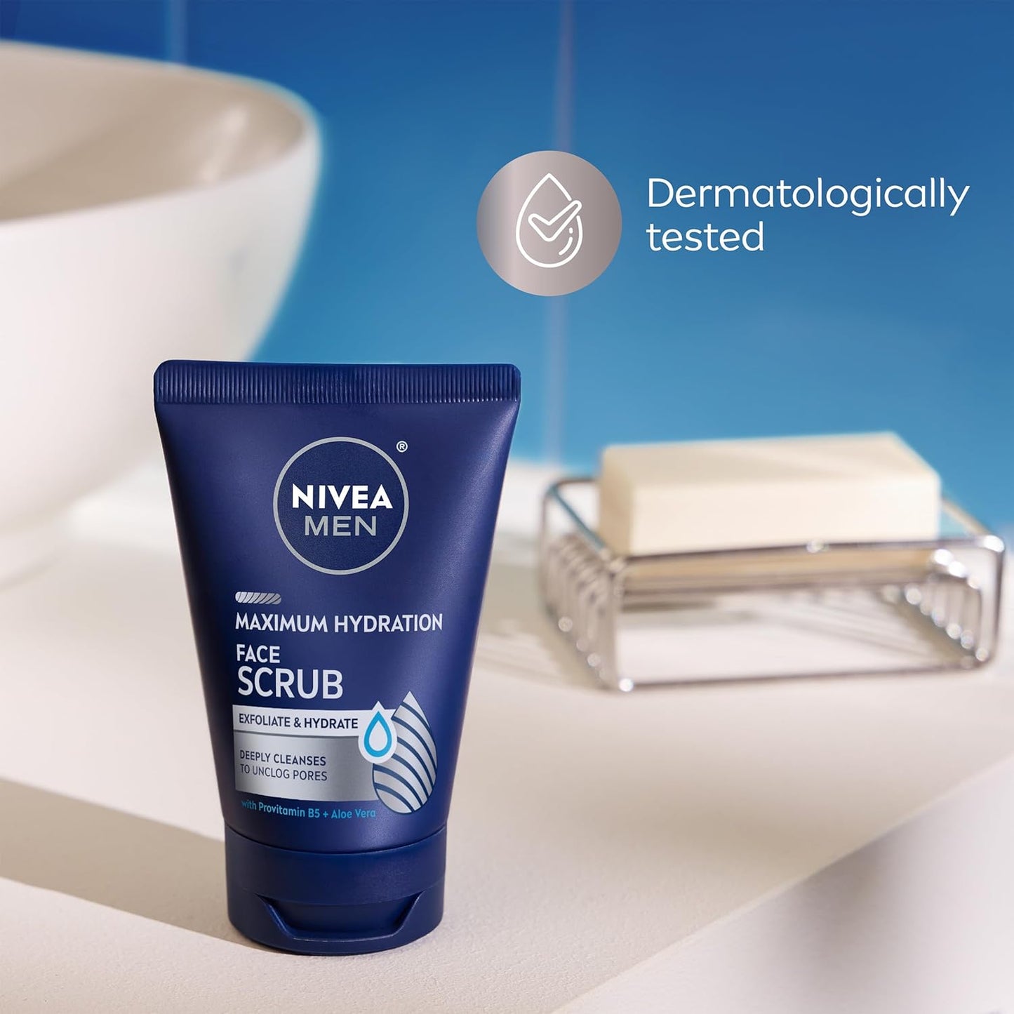 NIVEA MEN Maximum Hydration Face Scrub – Wind-Down Bathroom Ritual with Aloe Vera and Provitamin B5