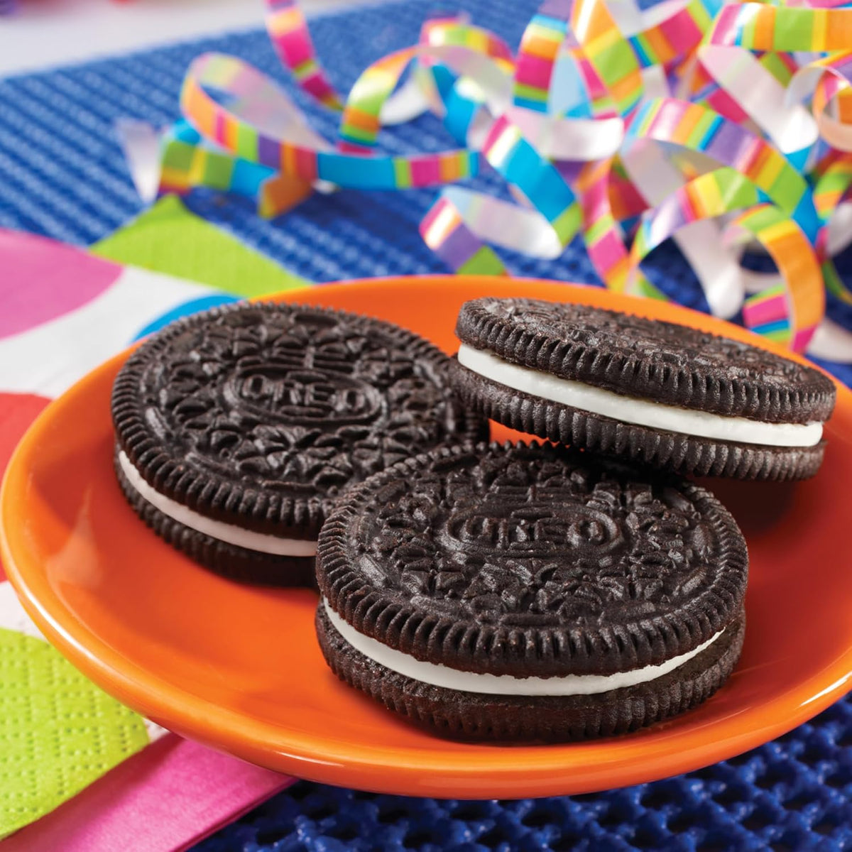 OREO Chocolate Sandwich Cookies, Party Size 24.16 oz – Desk Pantry Treat for Home Office Focus Breaks