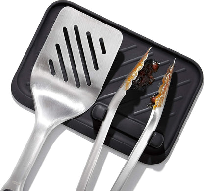 OXO Premium BBQ Turner and Tongs Gift Set – Grill Master's Starter Kit for New Homeowners