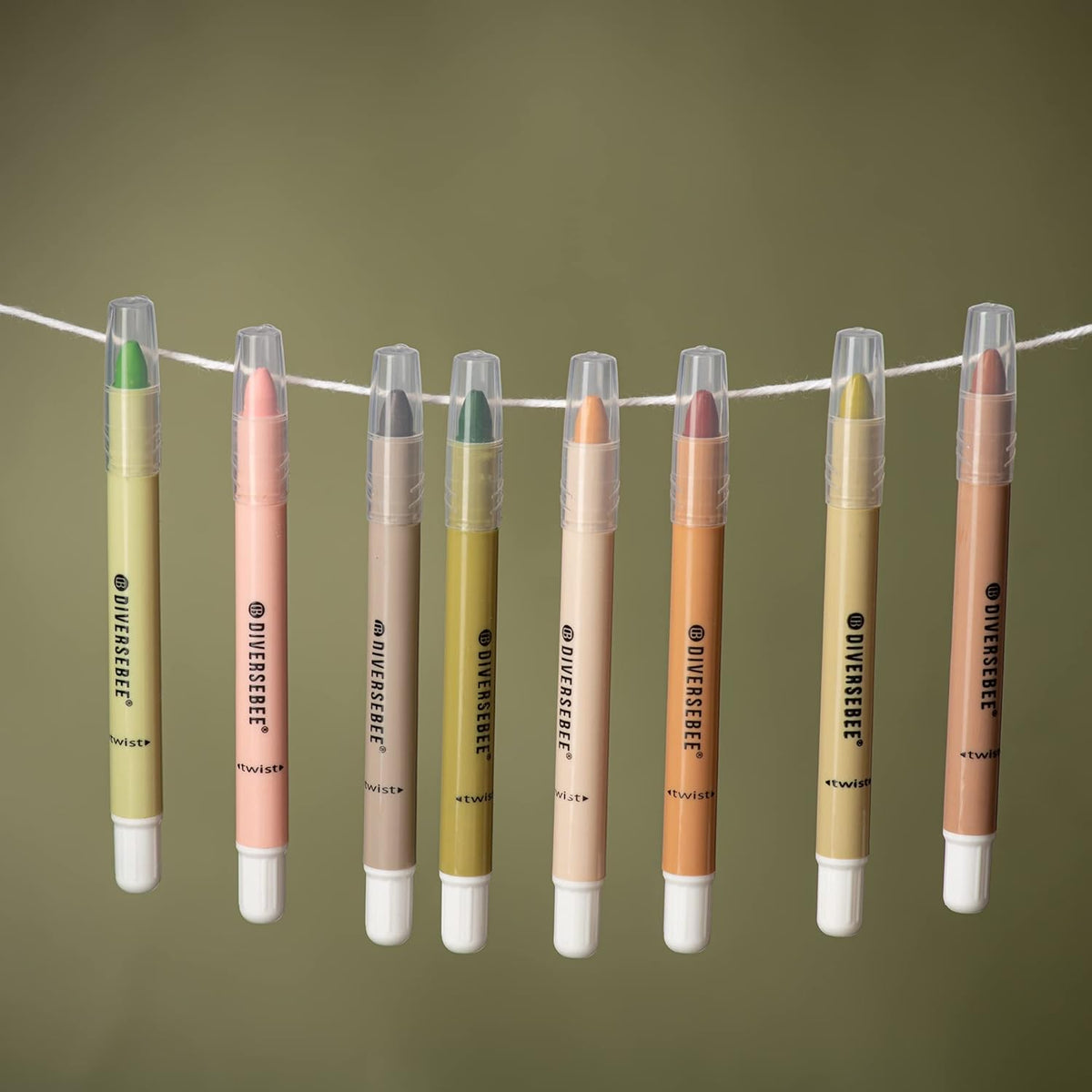 pack of 8 assorted chisel-tip highlighters