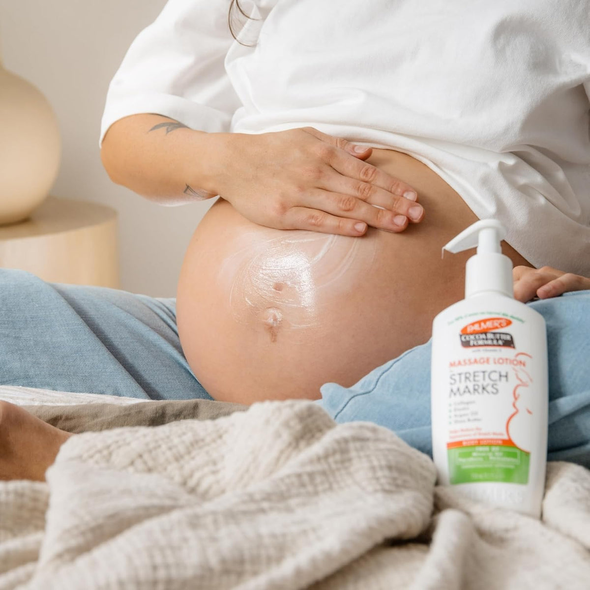 Palmer's Stretch Mark Lotion – Pregnancy Self-Care Ritual for Belly, Hips & Thighs, 48-Hour Hydration