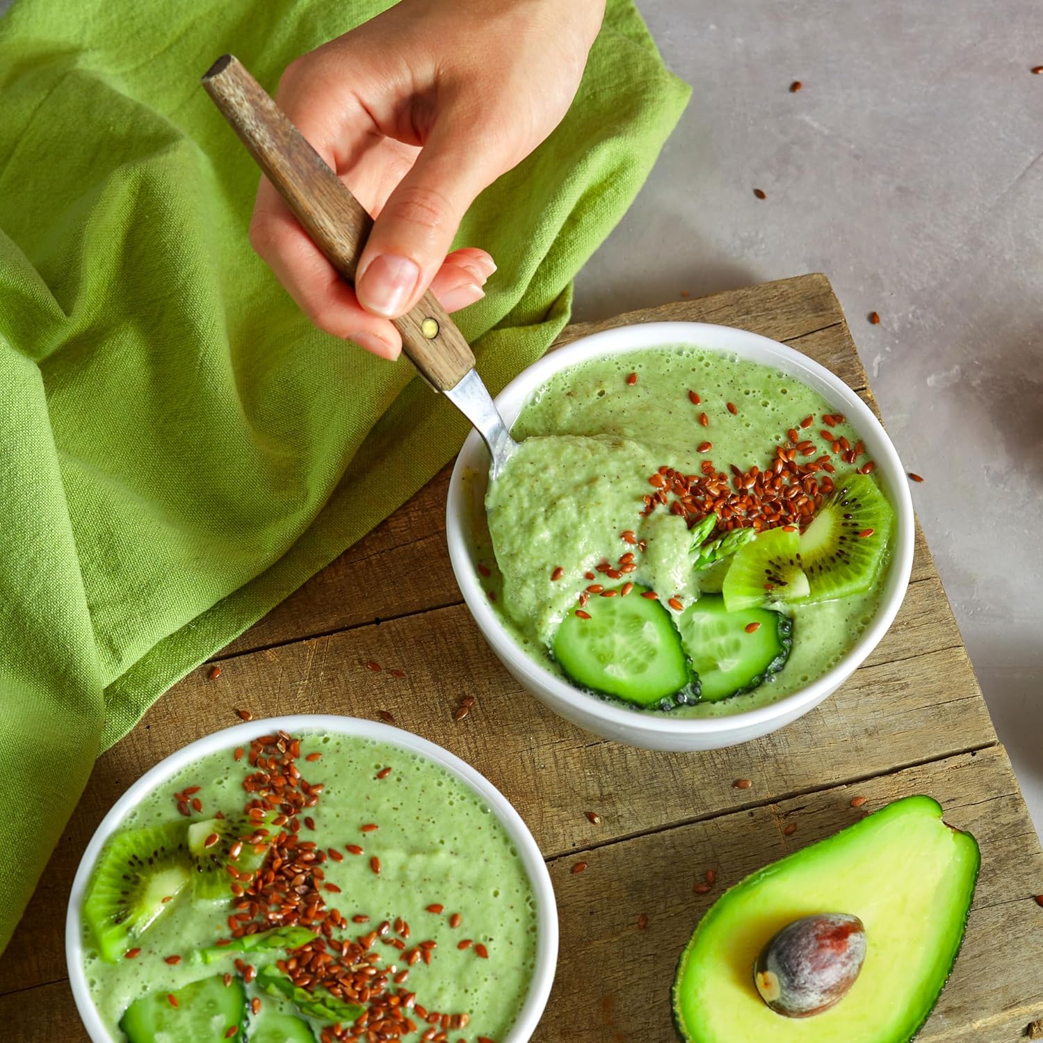 raw, whole seeds that gel easily for baking and binding applications