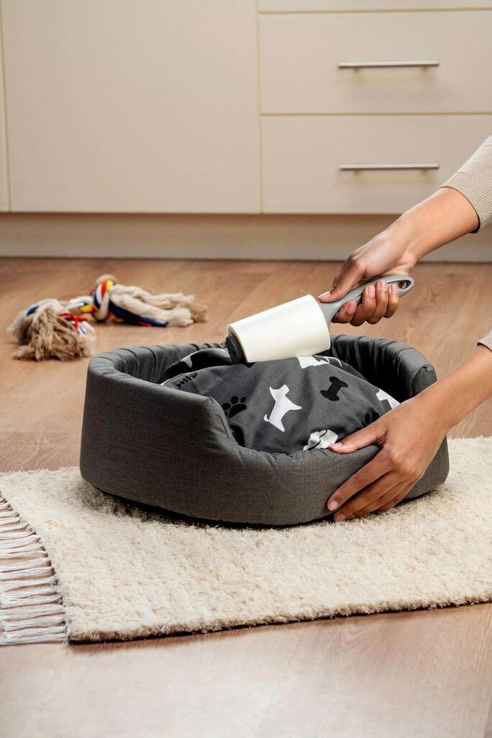 Scotch-Brite Lint Roller for Pet Hair – Gentle Adhesive Pickup for School Uniforms, Lunchbox Liners, and Craft Room Fabrics