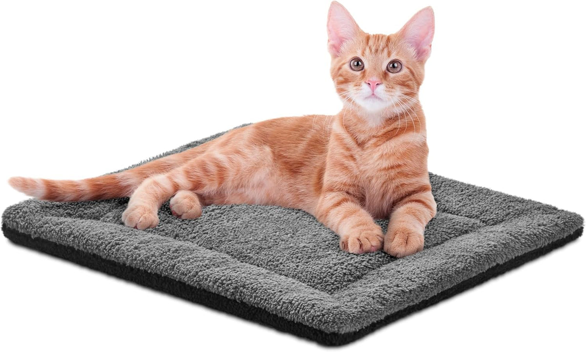 self-warming plush core that captures and radiates pet body heat with no electricity required