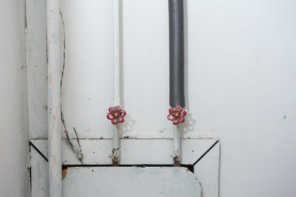 sized to fit standard 1/2" to 3/4" residential water pipes