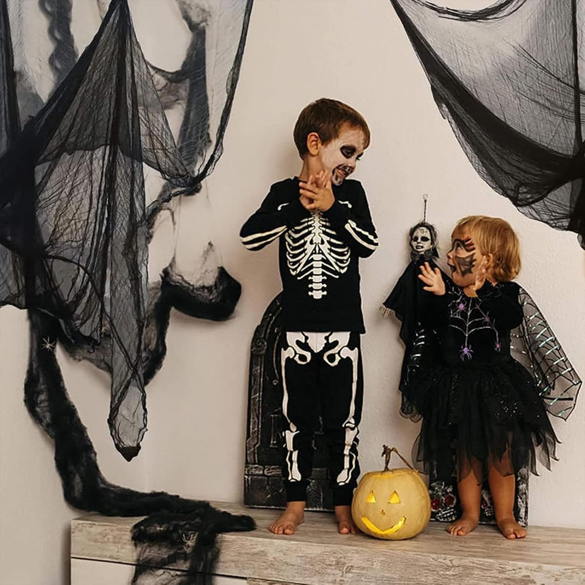 Creepy Cloth Co. – Halloween Decor Gift Set for Haunted House Fans and Spooky Home Stylists