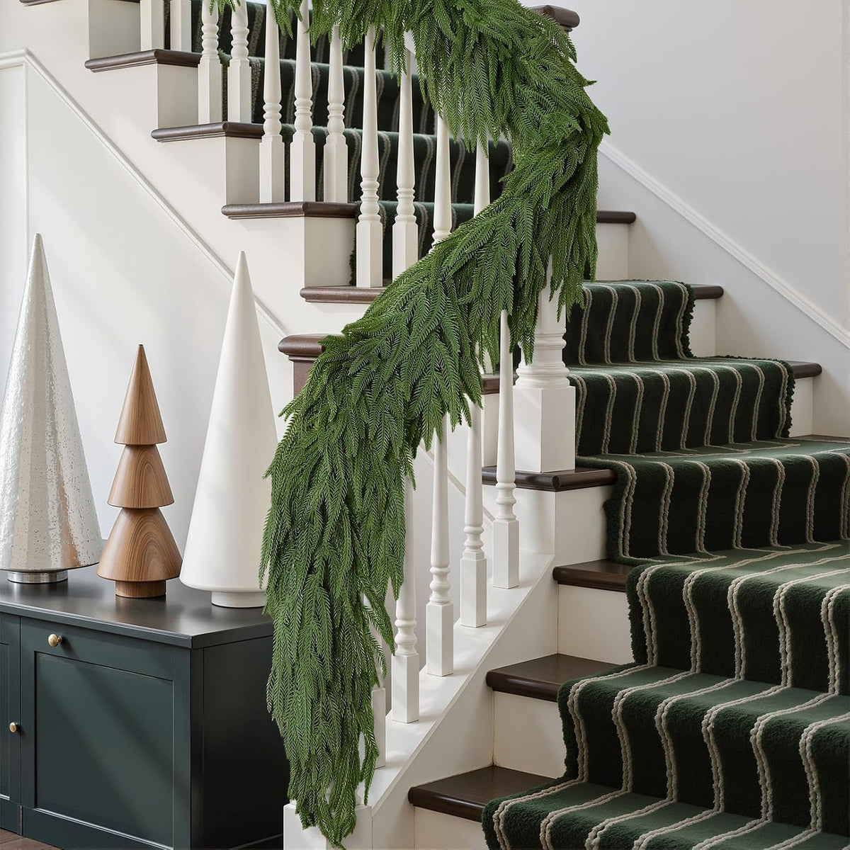 Alupssuc 9FT PE Pine Garland – Fade-resistant Greenery for Covered Porches, Outdoor Events, and Seasonal Displays