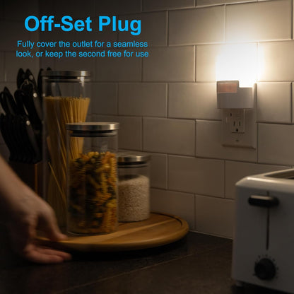 standard plug-in form factor with bottom outlet kept free for additional use