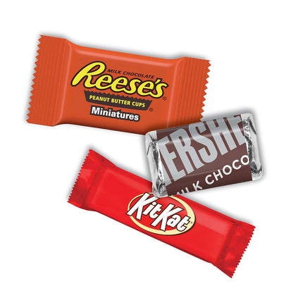 HERSHEY'S Assorted Chocolate Halloween Candy Bulk Variety Pack – Three-Brand Chocolate Gift Set for Holiday Gifting