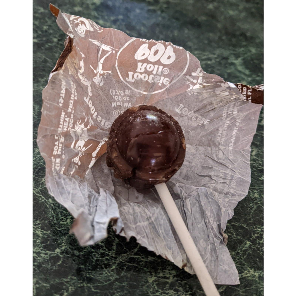 Tootsie Pops Chocolate Lollipops – Nostalgic Holiday Gift Bag Stuffers and Christmas Stocking Fillers