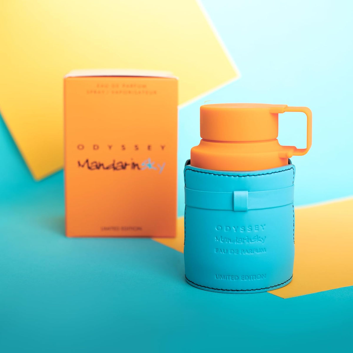 top notes of zesty mandarin and citrus for a vibrant opening