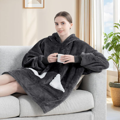 Touchat Wearable Blanket Hoodie – Clean-Line Cozy Layer for Uncluttered Living Rooms