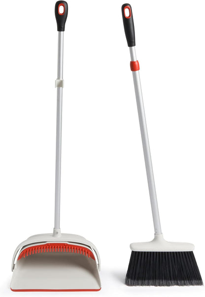 twist-to-extend telescoping handle reaching up to 53 inches when fully extended