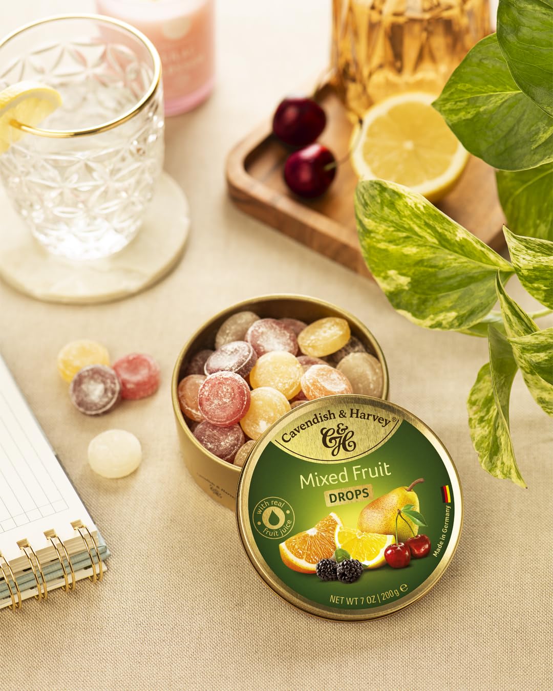 two product line variants: classic fruit and sour cherry