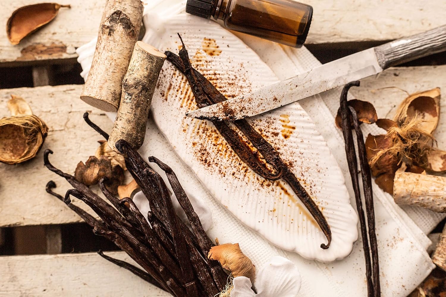 Vanilla Extract Co. Whole Vanilla Beans – Uncluttered Baking Essential for the Minimalist Baker